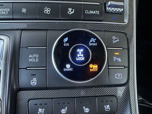 Used 2022 Hyundai Santa Fe Limited w/ Cargo Package image 29