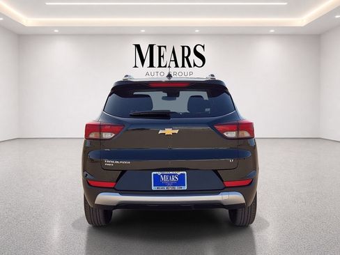 Used 2025 Chevrolet TrailBlazer LT AWD/4WD image 4