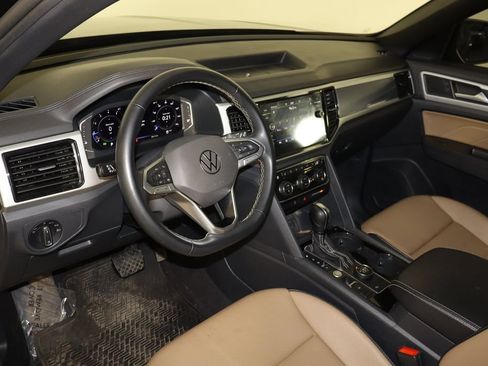 Used 2022 Volkswagen Atlas Cross Sport SE AWD/4WD image 26