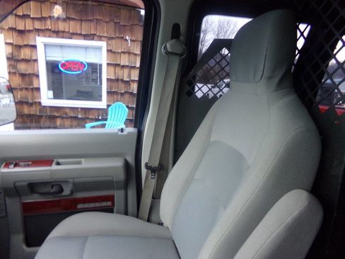 Used 2011 Ford E-350 and Econoline 350 Extended Super Duty w/ Commercial Cargo Van Pkg image 29