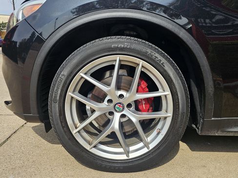 Used 2019 Alfa Romeo Stelvio Ti Sport w/ Quick Order Package 22S Sport image 14