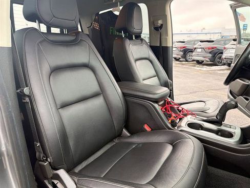 Used 2020 Chevrolet Colorado LT w/ Luxury Package image 23