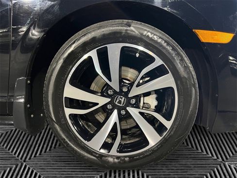 Used 2019 Honda Odyssey Touring image 12