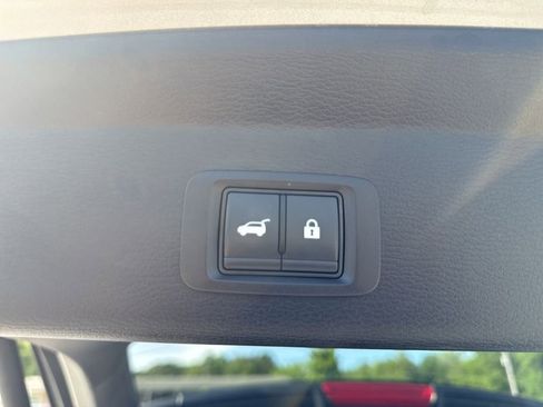 Used 2024 Mitsubishi Outlander SE Black Edition FWD image 30