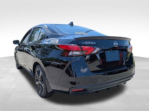 New 2025 Nissan Versa SR w/ Trunk Package FWD image 3