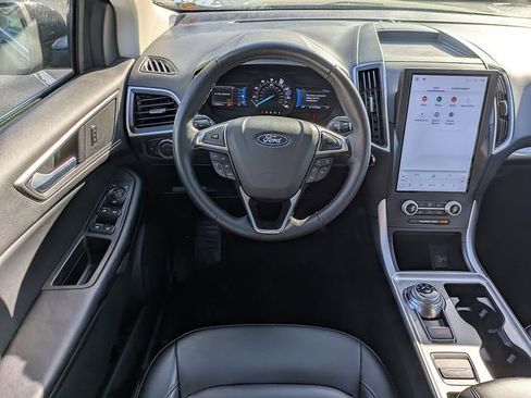 Used 2024 Ford Edge SEL w/ Convenience Package AWD/4WD image 16