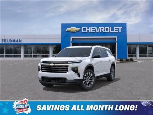 New 2026 Chevrolet Traverse LT w/ Sun and Wheel Package AWD/4WD image 8