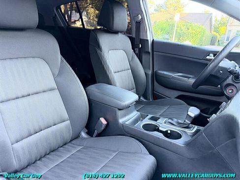 Used 2017 Kia Sportage LX FWD image 11