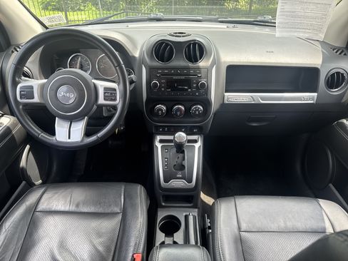 Used 2017 Jeep Compass High Altitude AWD/4WD image 10