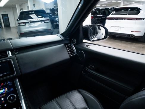 Used 2019 Land Rover Range Rover Sport HSE Dynamic image 11