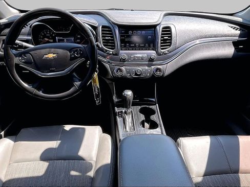 Used 2016 Chevrolet Impala LT w/ Convenience Package FWD image 14