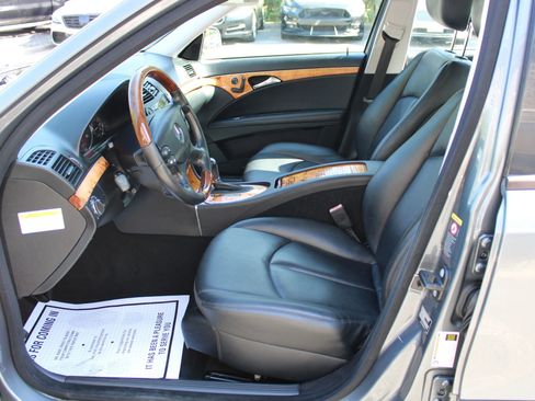 Used 2008 Mercedes-Benz E 350 4MATIC Sedan image 19
