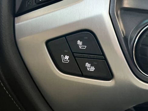 Used 2018 GMC Sierra 1500 SLT AWD/4WD image 47