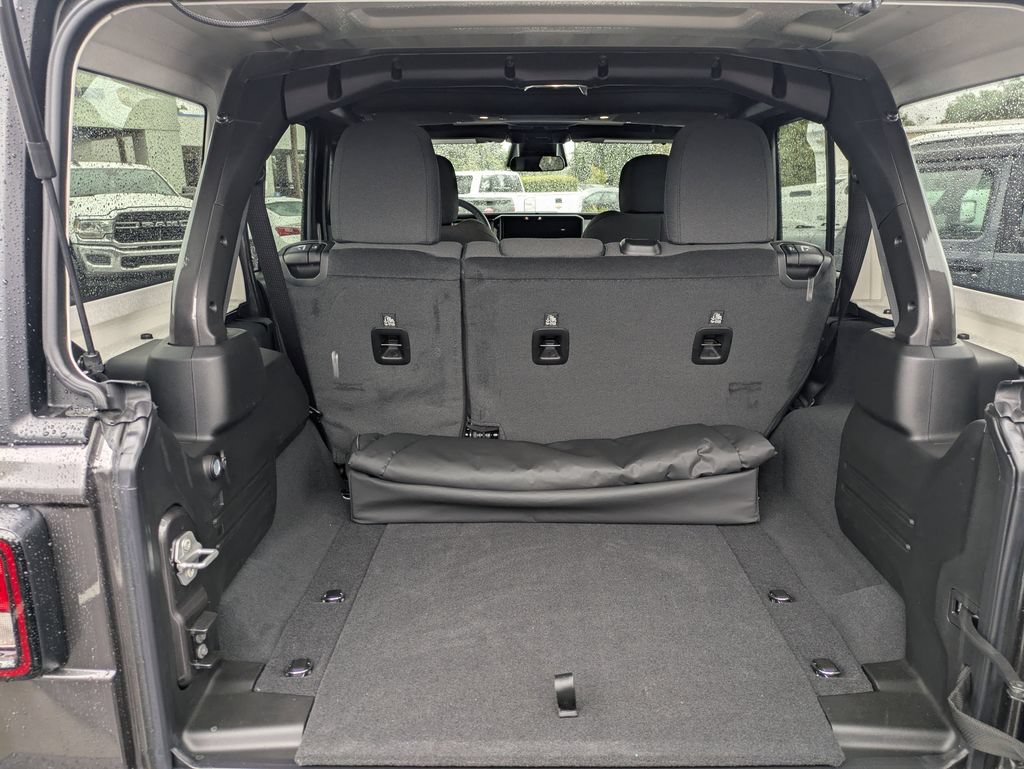 New 2026 Jeep Wrangler Unlimited Sport AWD/4WD image 11