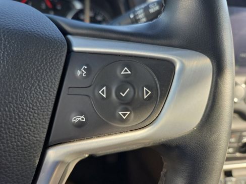 Used 2024 GMC Terrain SLT image 20