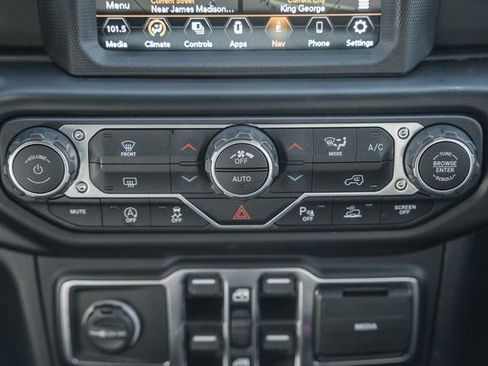 Used 2022 Jeep Gladiator Overland image 35