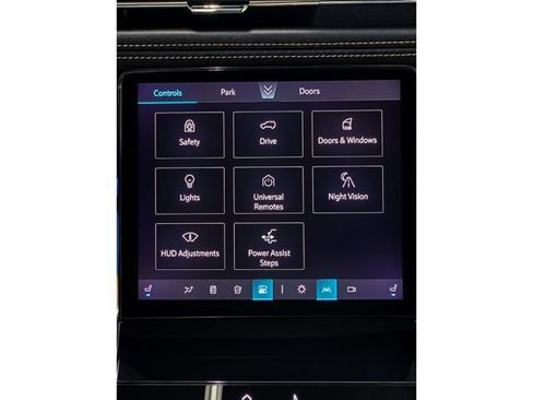 Used 2025 Cadillac Escalade ESV Sport Platinum AWD/4WD image 44