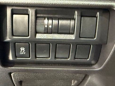 Used 2019 Subaru Impreza 2.0i Premium image 28