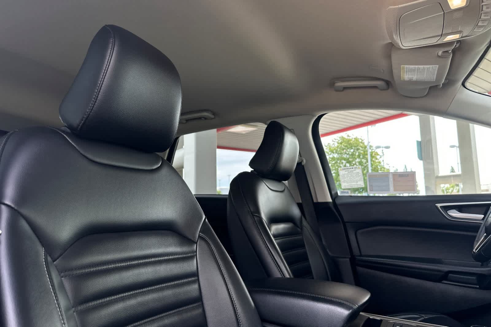 Used 2024 Ford Edge SEL AWD/4WD image 18