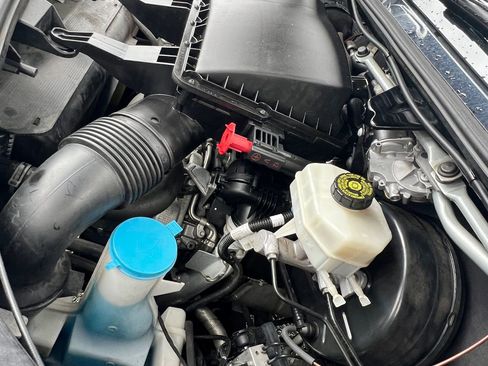 Used 2019 Mercedes-Benz Sprinter 2500 w/ Premium Package image 23