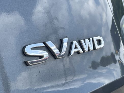 Used 2021 Nissan Rogue SV w/ Premium Package AWD/4WD image 9