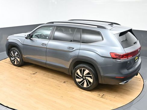 Used 2024 Volkswagen Atlas SE image 47