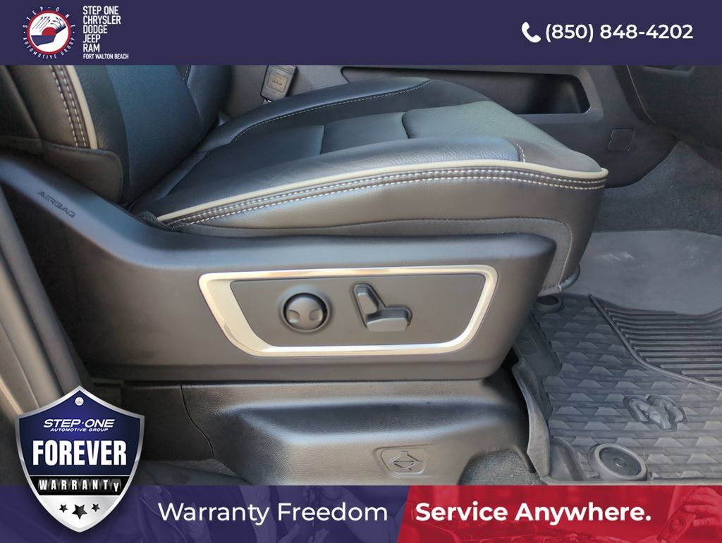 Used 2022 RAM 1500 Laramie AWD/4WD image 35
