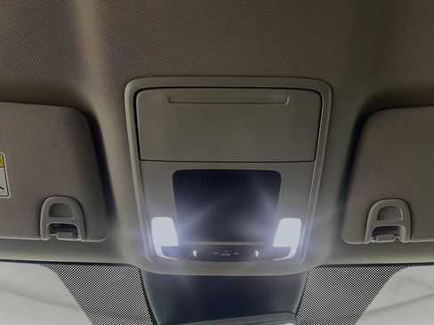 Used 2025 Honda Pilot EX-L image 20