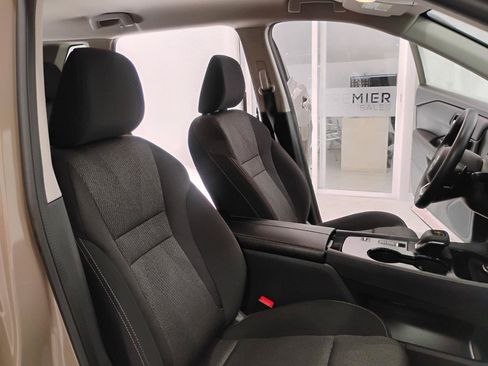 Used 2024 Nissan Rogue SV FWD image 62