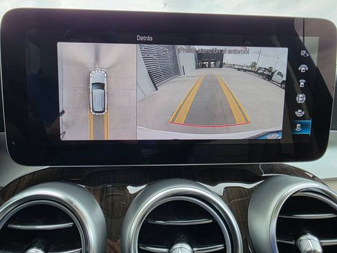 Used 2022 Mercedes-Benz GLC 300 image 12