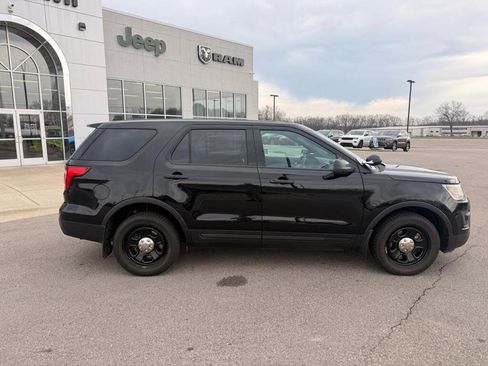 Used 2017 Ford Explorer 4WD Police Interceptor image 2