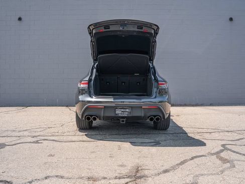 Certified 2023 Porsche Macan S AWD/4WD image 14