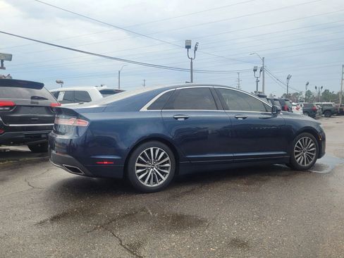 Used 2017 Lincoln MKZ Premiere image 11