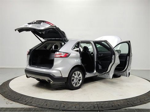 Used 2019 Ford Edge Titanium w/ Equipment Group 301A image 15