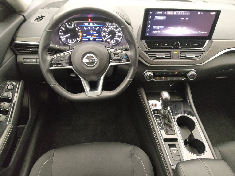 Used 2023 Nissan Altima 2.5 SV w/ SV Premium Package FWD image 22