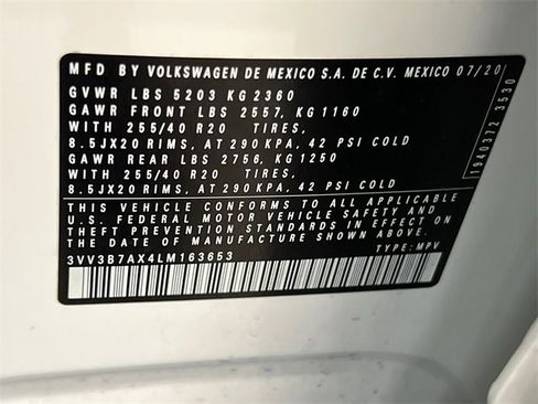 Certified 2020 Volkswagen Tiguan SE image 29