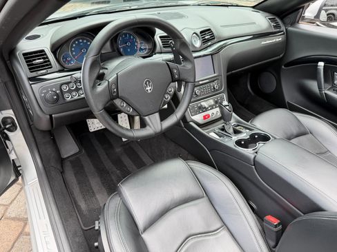 Used 2013 Maserati GranTurismo Sport RWD image 40