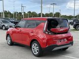 Used 2023 Kia Soul LX image 2