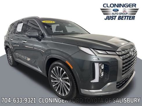 Used 2023 Hyundai Palisade Calligraphy FWD image 1
