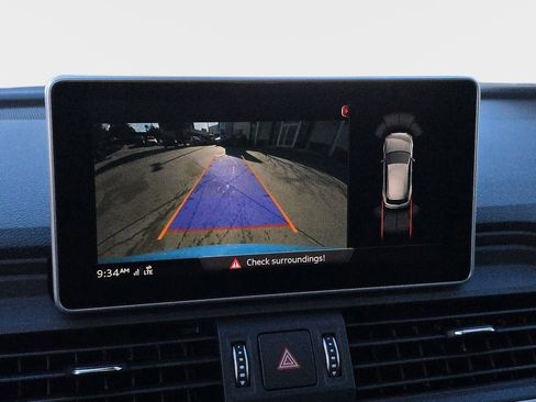 Used 2020 Audi Q5 e Premium Plus w/ Premium Plus Package image 30