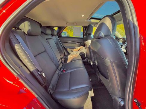 Used 2024 MAZDA CX-30 AWD 2.5 S w/ Premium Package image 18