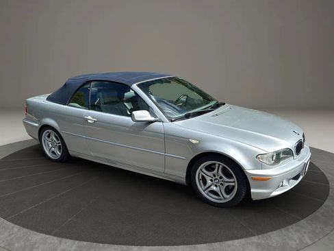 Used 2004 BMW 330Ci Convertible image 10