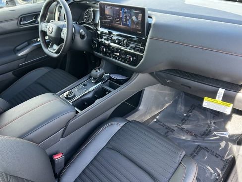 New 2026 Nissan Pathfinder Rock Creek w/ Rock Creek Premium Package AWD/4WD image 8