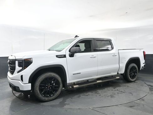 Used 2024 GMC Sierra 1500 Elevation image 2