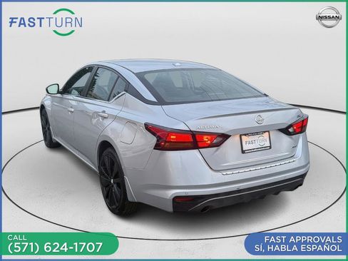 Used 2021 Nissan Altima 2.5 SR image 9