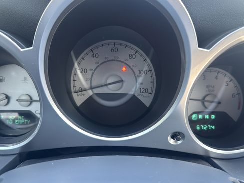 Used 2008 Chrysler Sebring Limited w/ Luxury Group FWD image 14