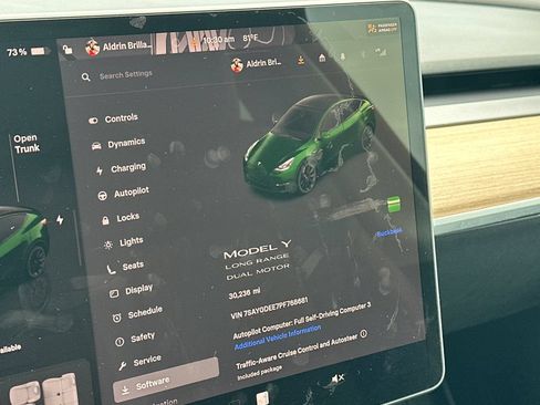 Used 2023 Tesla Model Y Long Range AWD/4WD image 22
