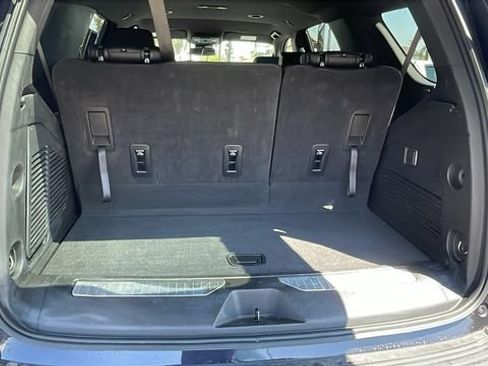 Used 2025 Chevrolet Tahoe Z71 AWD/4WD image 31