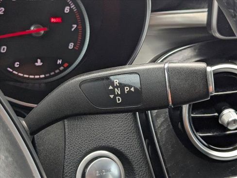 Used 2019 Mercedes-Benz GLC 300 4MATIC image 12