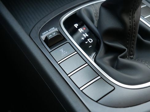 Certified 2025 Hyundai Kona SEL image 31